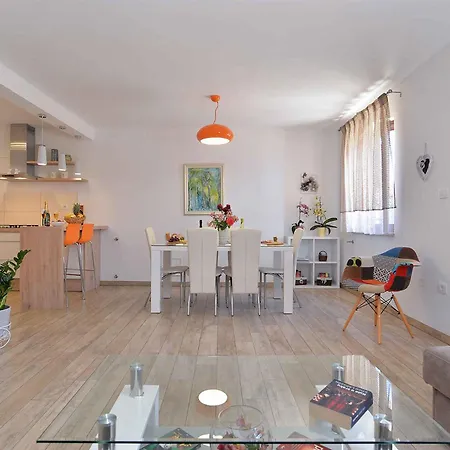 Unit_type_terraced_house 45303 Vakantiehuis *